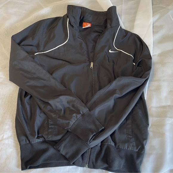 Nike The Athletic Dept Jacket L Womens Black White Swoosh Logo Track Windbreaker - Picture 1 of 8